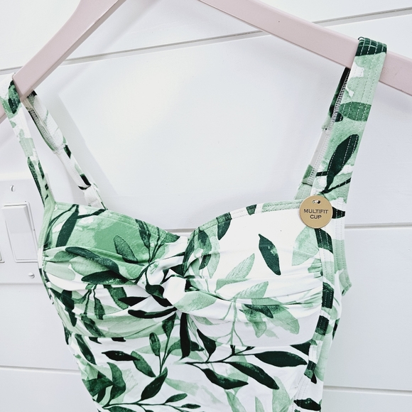 Nip Tuck Green Oasis Joanne One Piece Swimsuit slimming - Picture 6 of 10